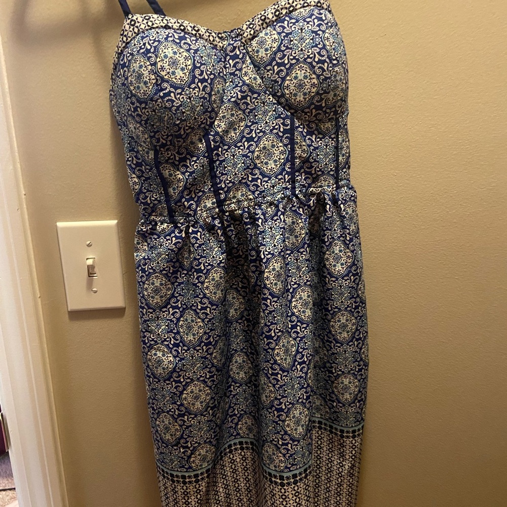 blue and white mandela-esque design dress